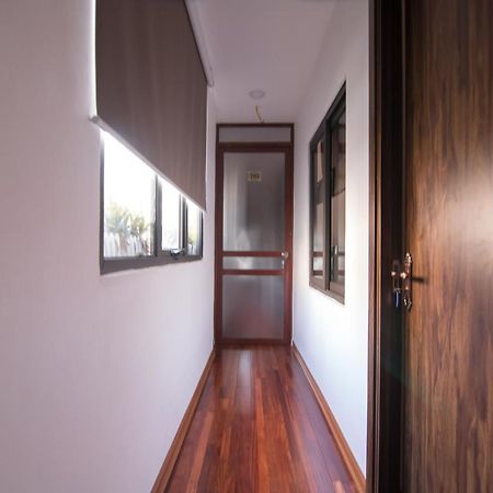 فندق Reddoorz Yen Phu Street هانوي المظهر الخارجي الصورة