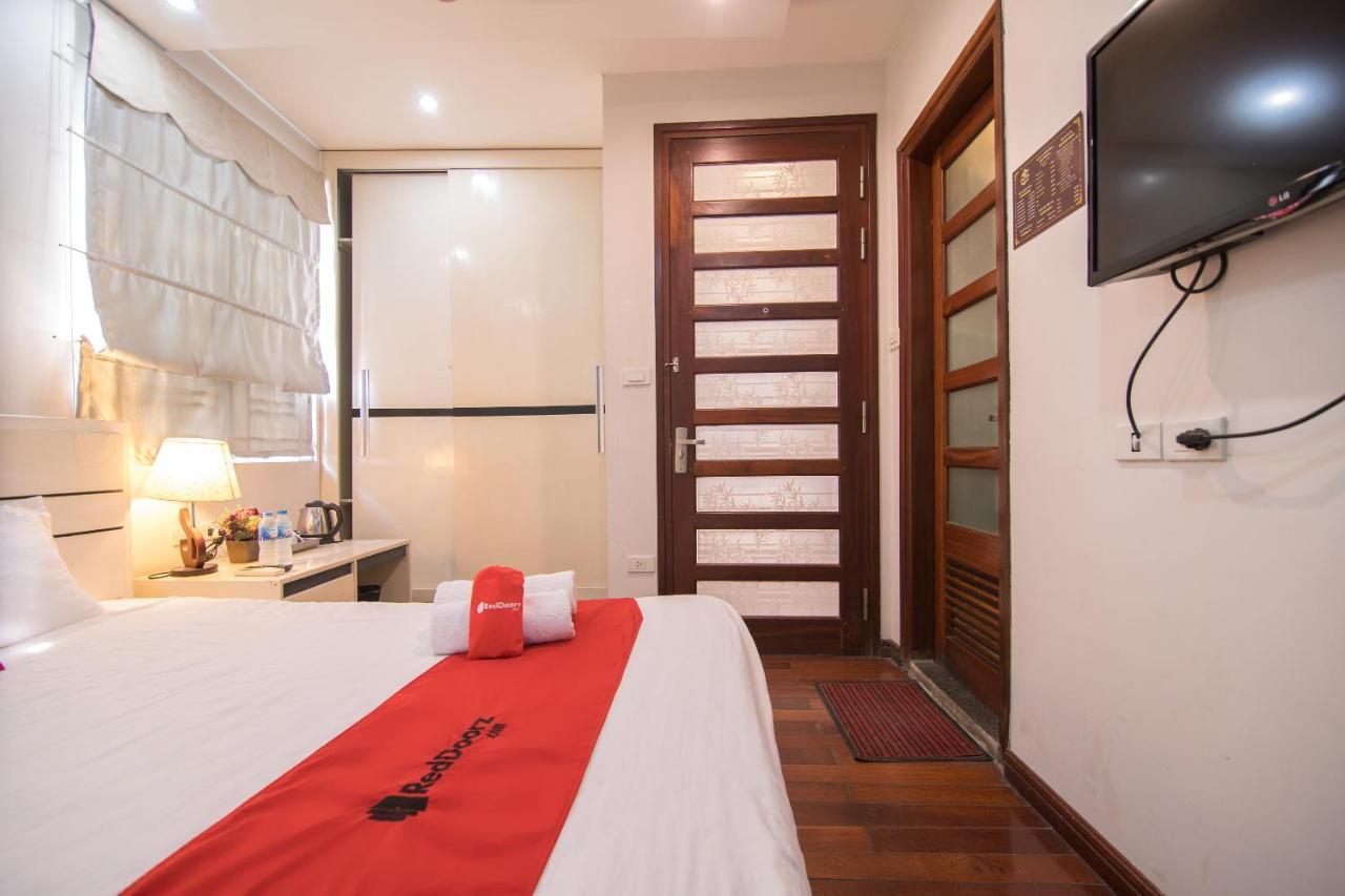 فندق Reddoorz Yen Phu Street هانوي المظهر الخارجي الصورة